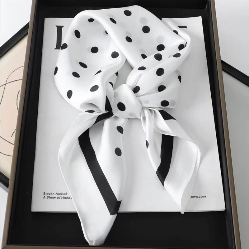الفاخرة سيدة الشعر نقطة وشاح ا - مراجعة Scarf Silk Square وسعره